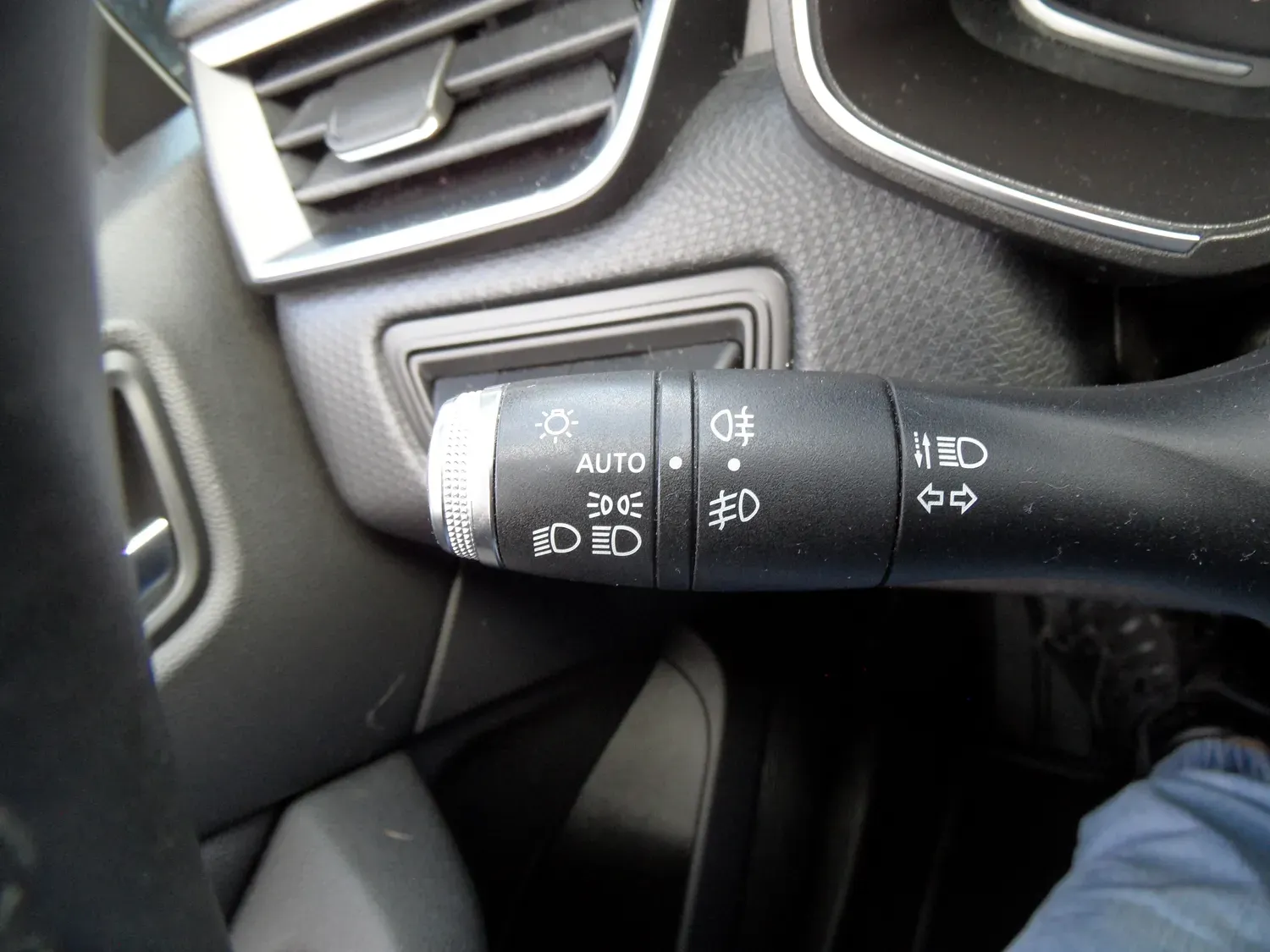 RENAULT CLIO V 1.0 TCE 90 INTENS