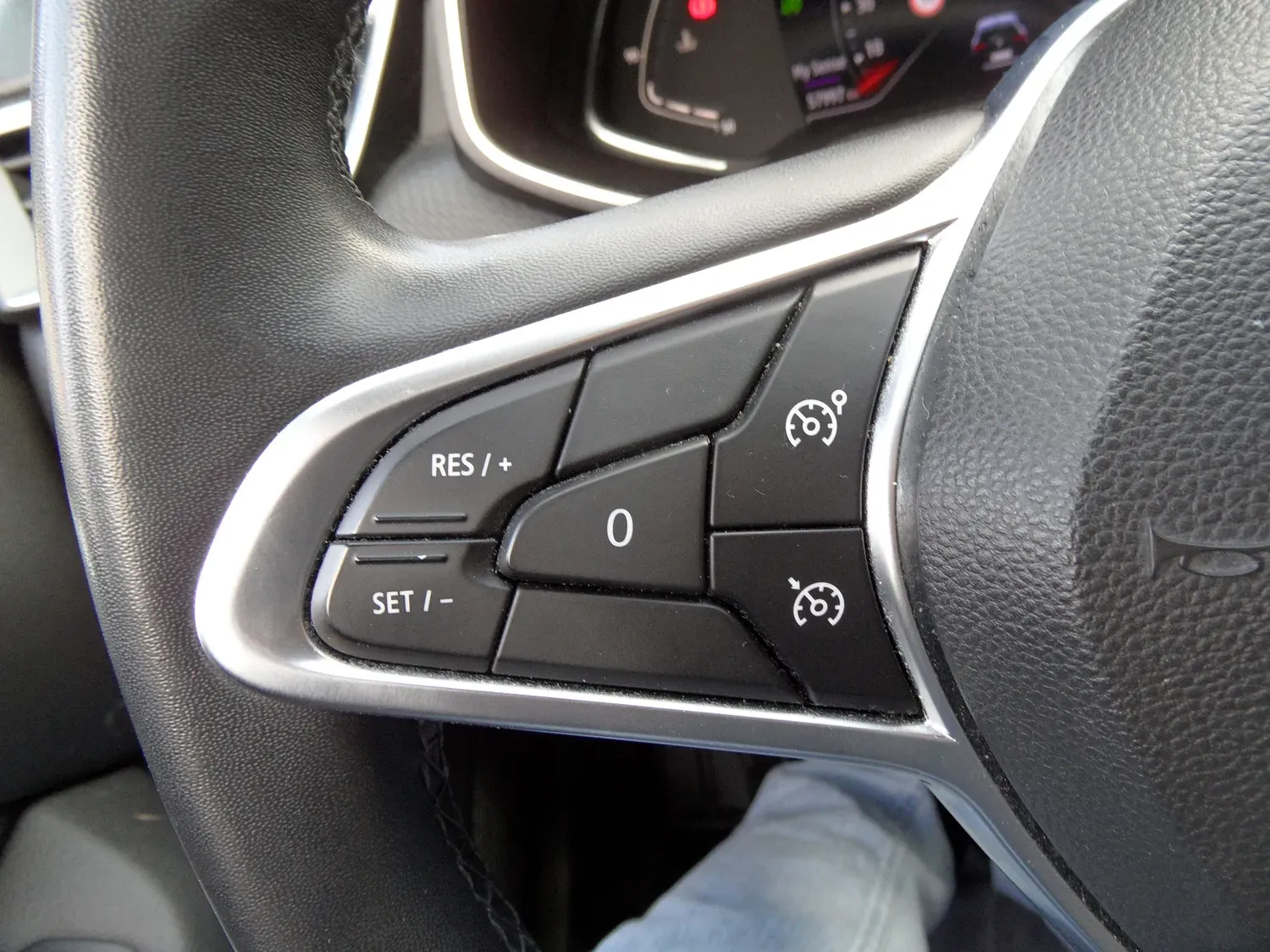 RENAULT CLIO V 1.0 TCE 90 INTENS