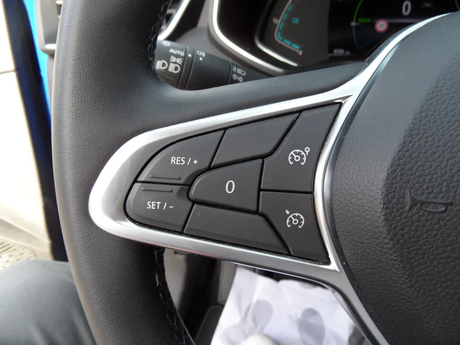 RENAULT CLIO V 1.6 E-TECH 140 FULL HYBRID BUSINESS boite auto