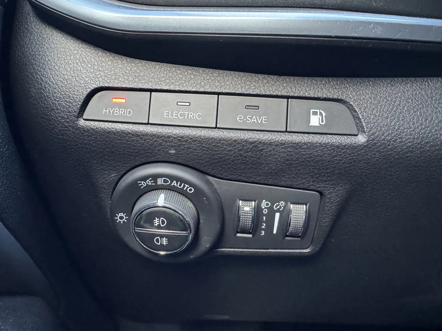 JEEP COMPASS HYBRID RECHARGEABLE