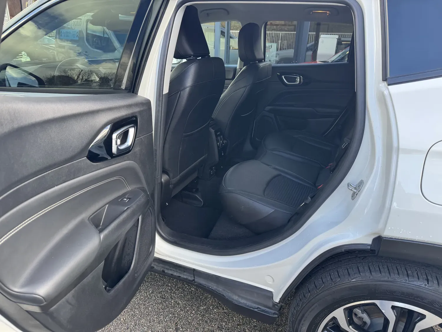 JEEP COMPASS HYBRID RECHARGEABLE