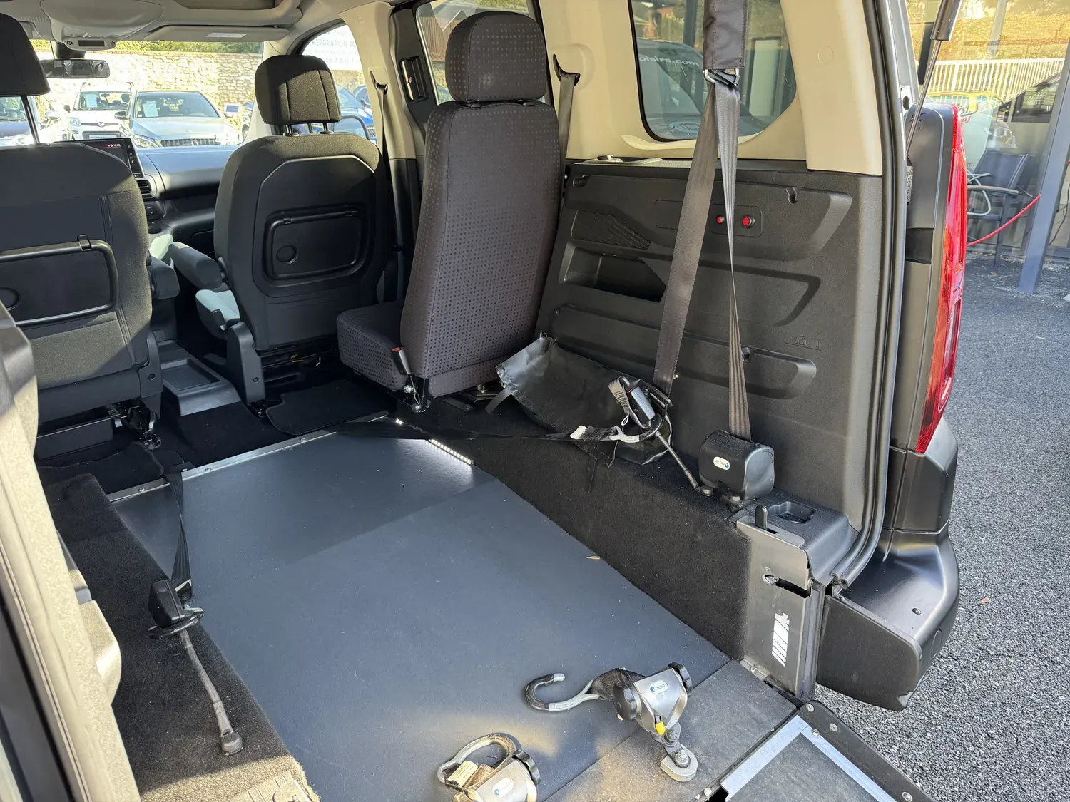 CITROEN BERLINGO 3 EQUIPEMENT PMR (PERSONNE A MOBILITE REDUITE)