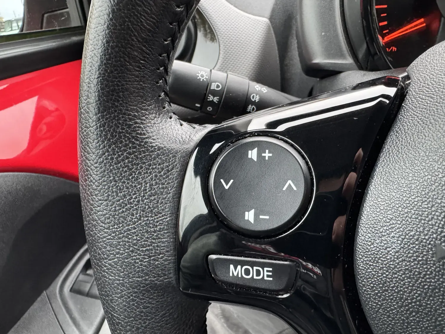 PEUGEOT 108 1.0 VTI 72 S&S 3CV STYLE 3P