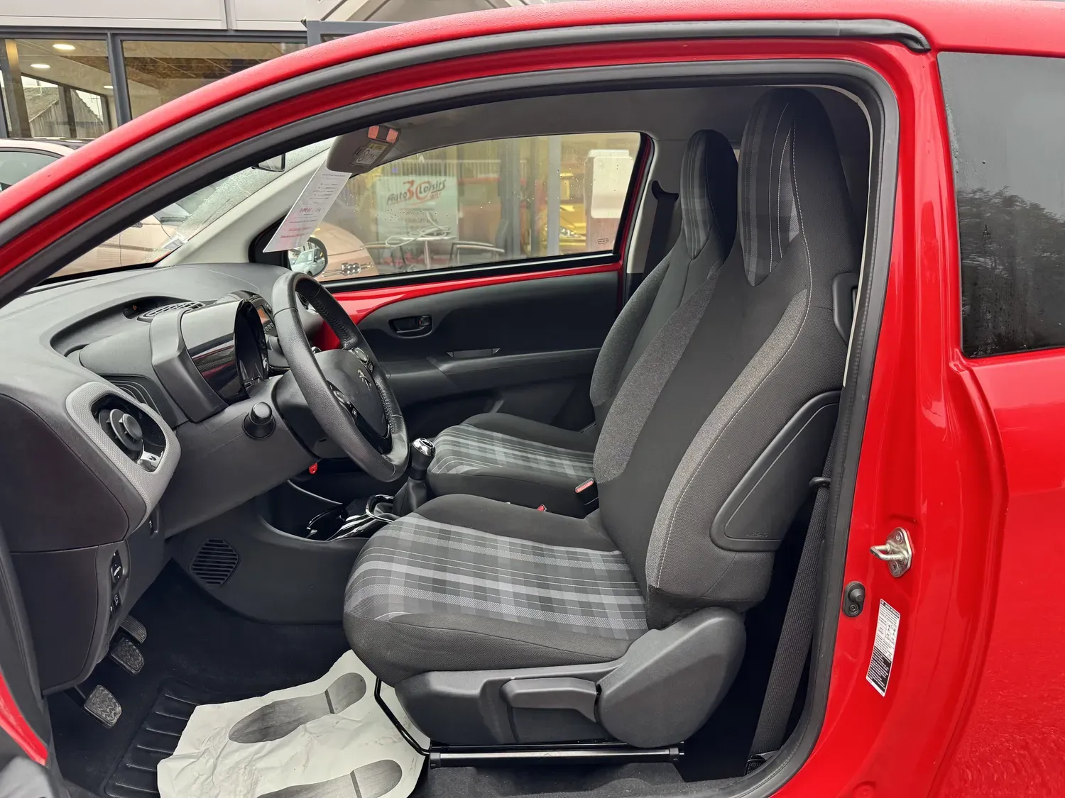 PEUGEOT 108 1.0 VTI 72 S&S 3CV STYLE 3P