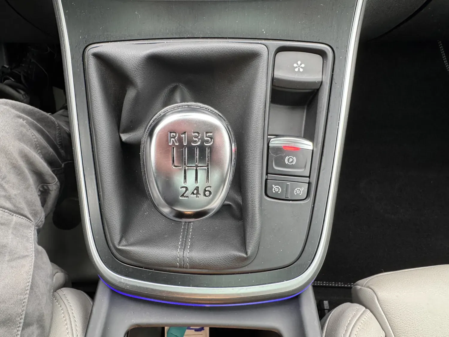 RENAULT SCENIC IV 1.2 TCE 130 ENERGY EDITION ONE