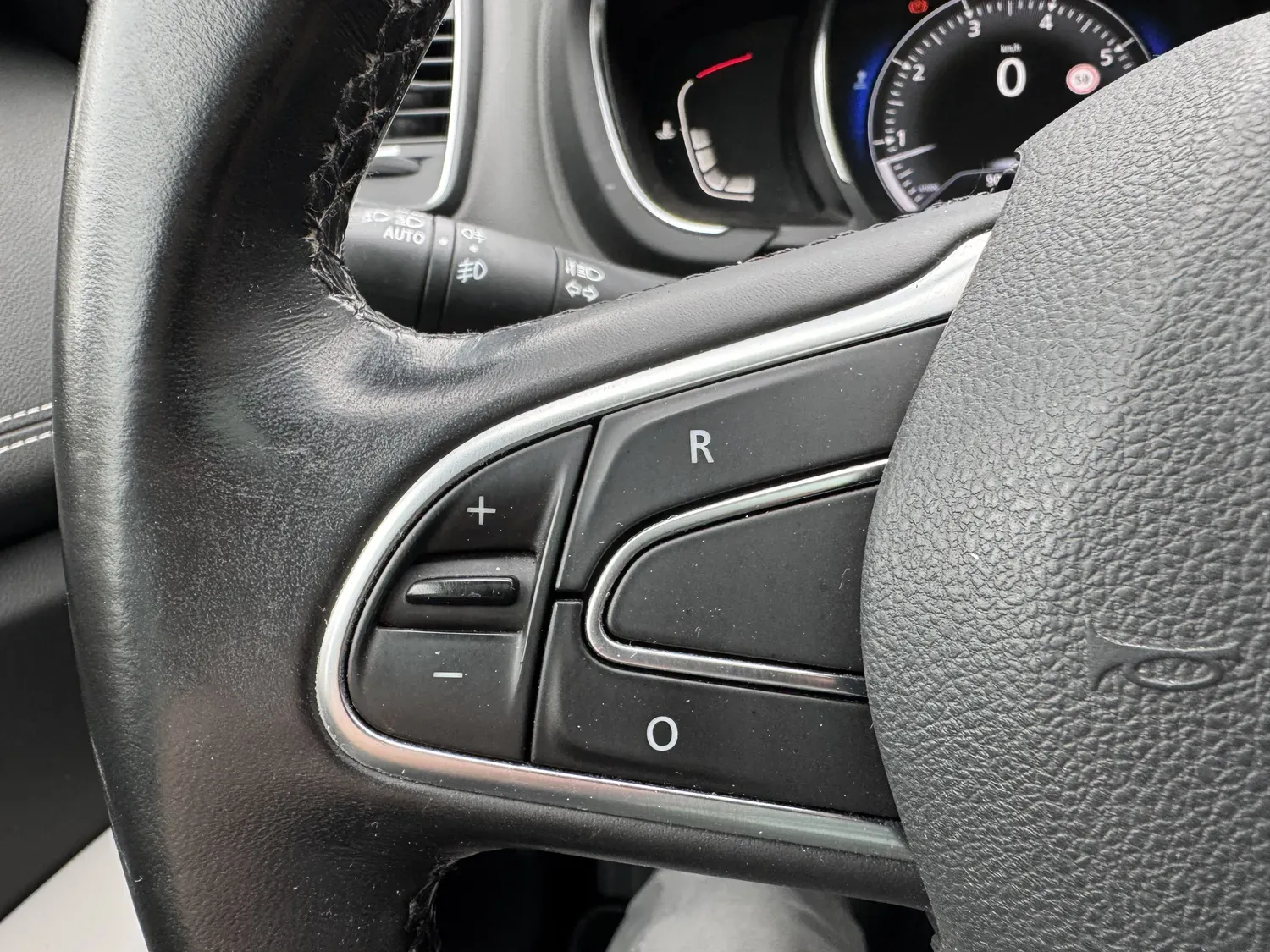 RENAULT SCENIC IV 1.2 TCE 130 ENERGY EDITION ONE