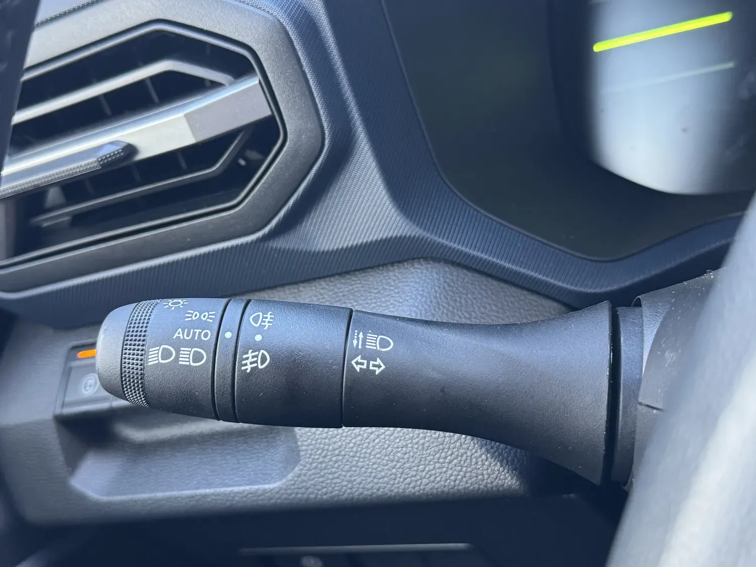 DACIA DUSTER III 1.6 HYBRID 140 4X2 JOURNEY BVA