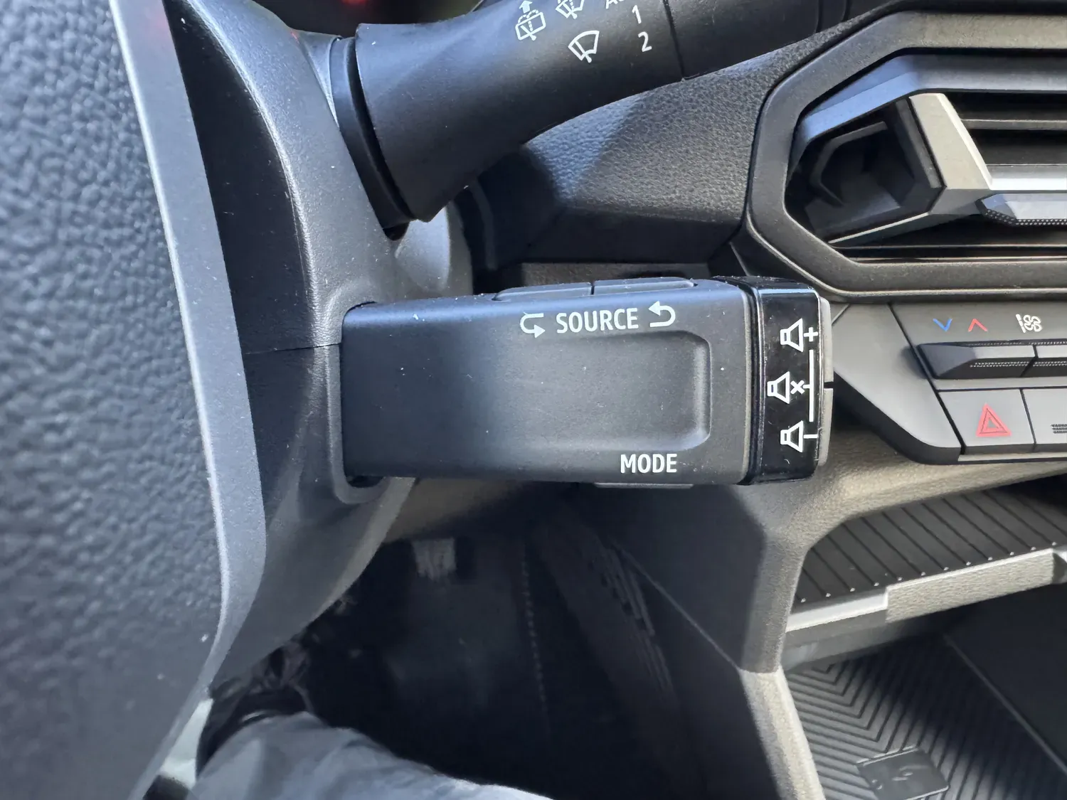 DACIA DUSTER III 1.6 HYBRID 140 4X2 JOURNEY BVA