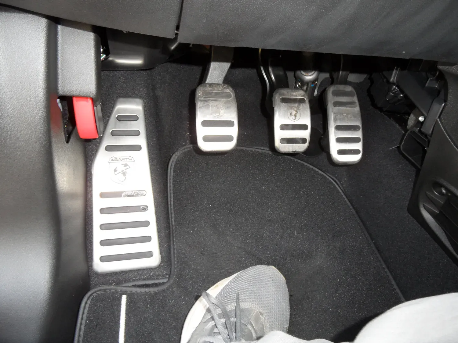 ABARTH 500 695 1.4 TURBO 16V T-JET 180 ORANGE RALLYE