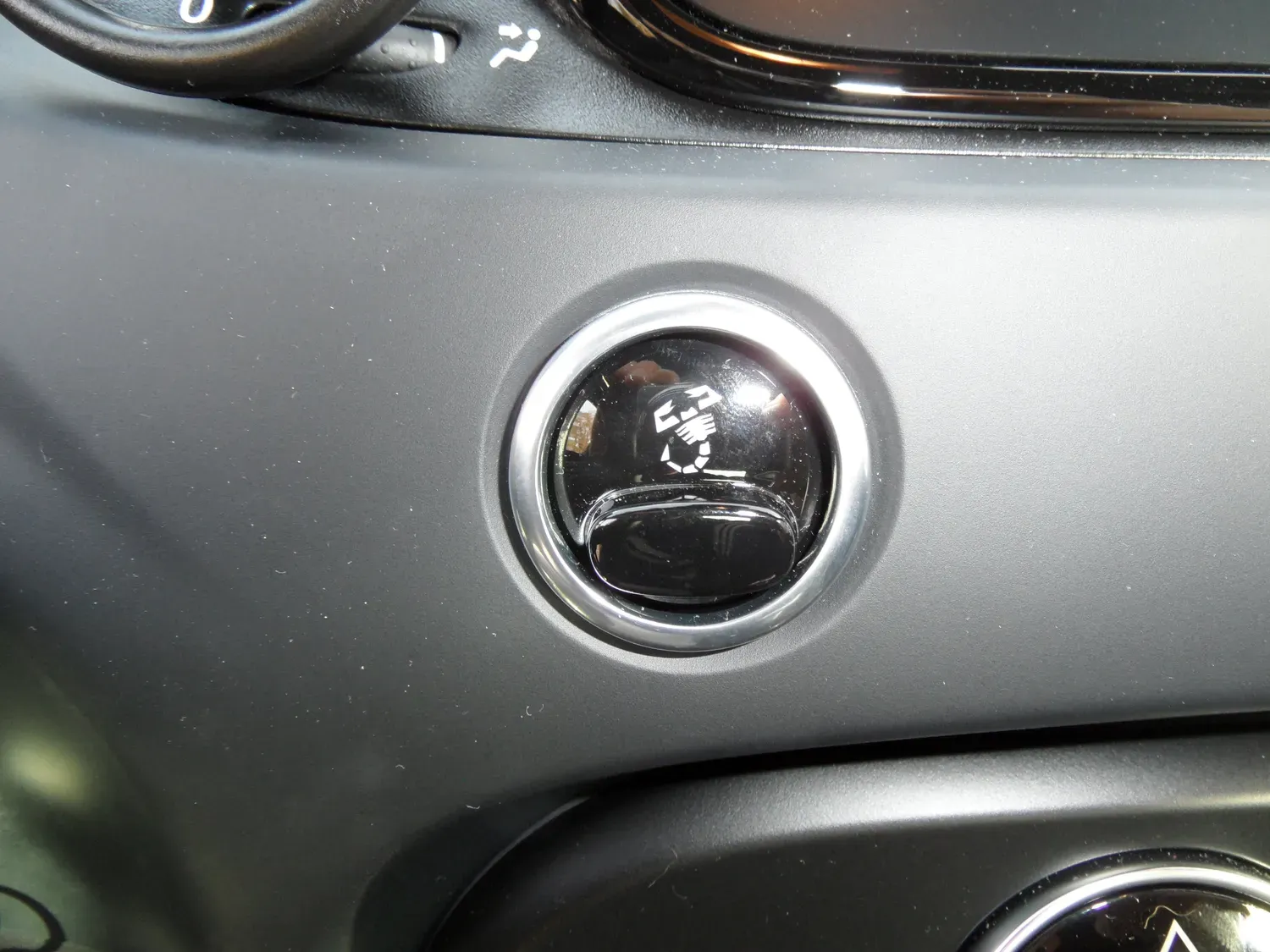 ABARTH 500 695 1.4 TURBO 16V T-JET 180 ORANGE RALLYE