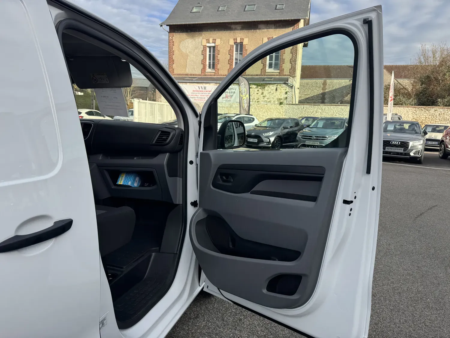 PEUGEOT EXPERT III 2.0 BLUEHDI 180 S&S STANDARD PREMIUM