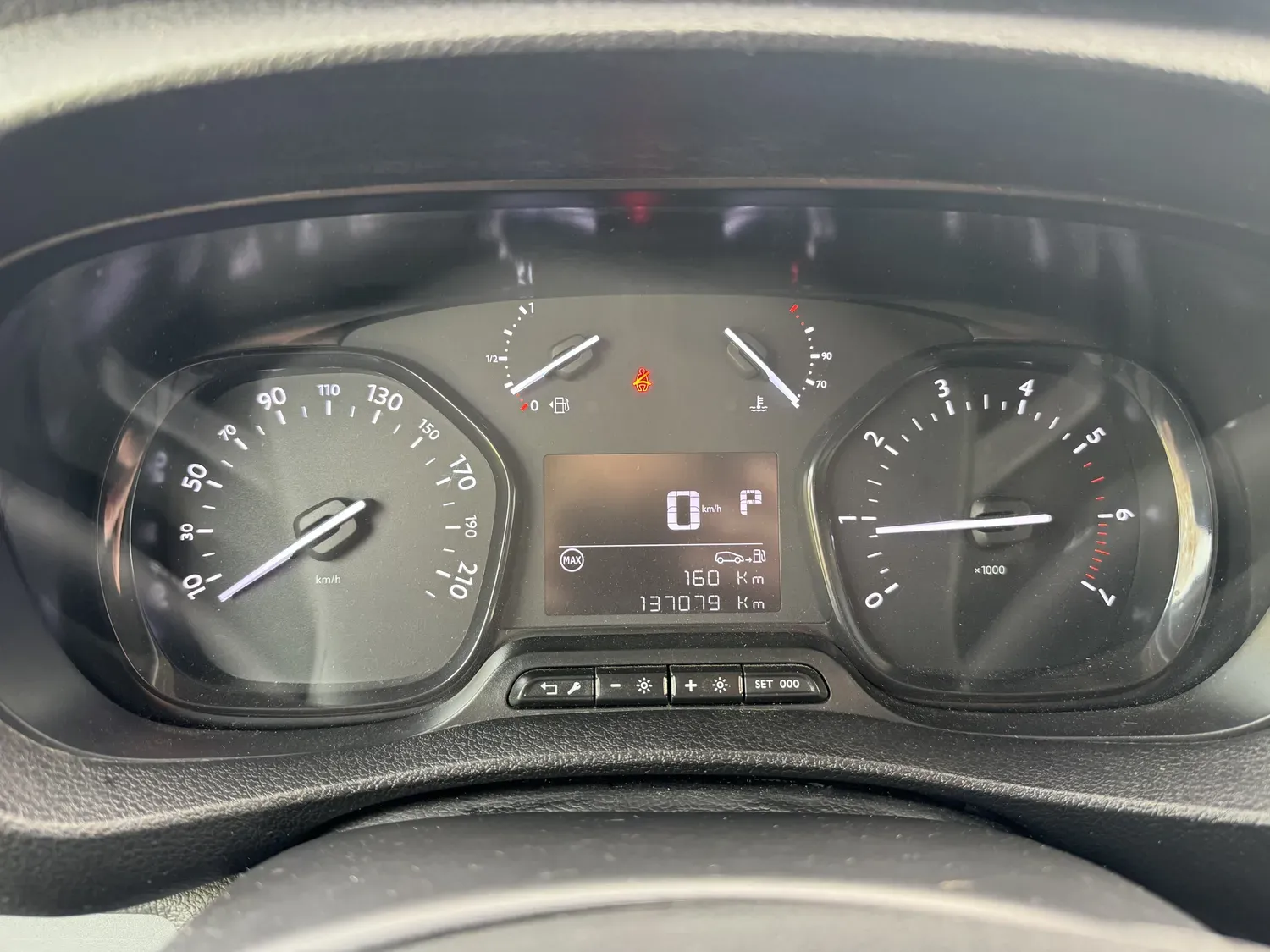 PEUGEOT EXPERT III 2.0 BLUEHDI 180 S&S STANDARD PREMIUM