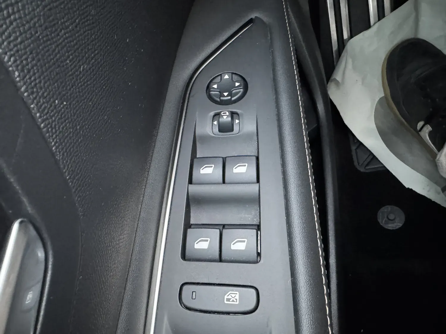 PEUGEOT 3008 1.2 130 GT LINE EAT8