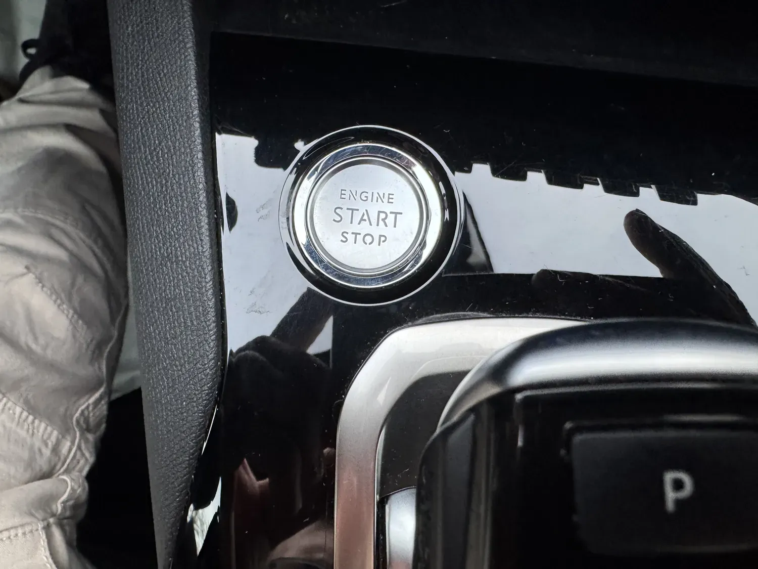 PEUGEOT 3008 1.2 130 GT LINE EAT8