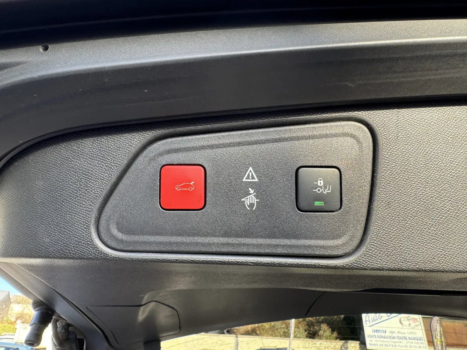 PEUGEOT 3008 1.6 HYBRID4 300 GT E-EAT8