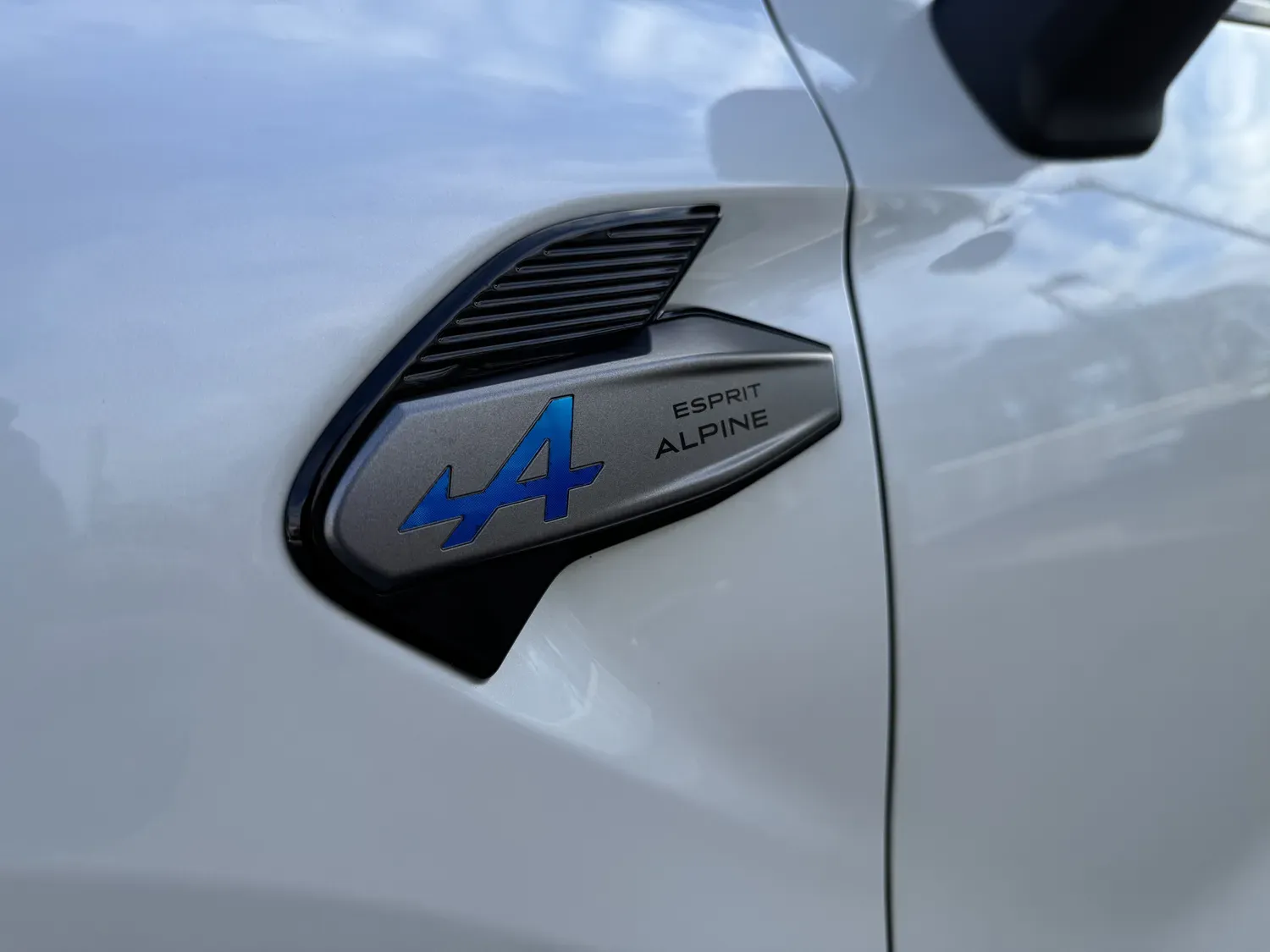 RENAULT SYMBIOZ 1.6 E-TECH FULL HYBRID 145 ESPRIT ALPINE