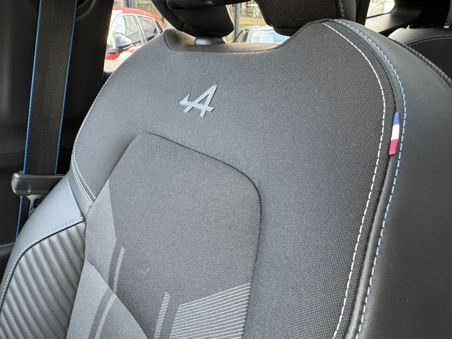 RENAULT SYMBIOZ 1.6 E-TECH FULL HYBRID 145 ESPRIT ALPINE