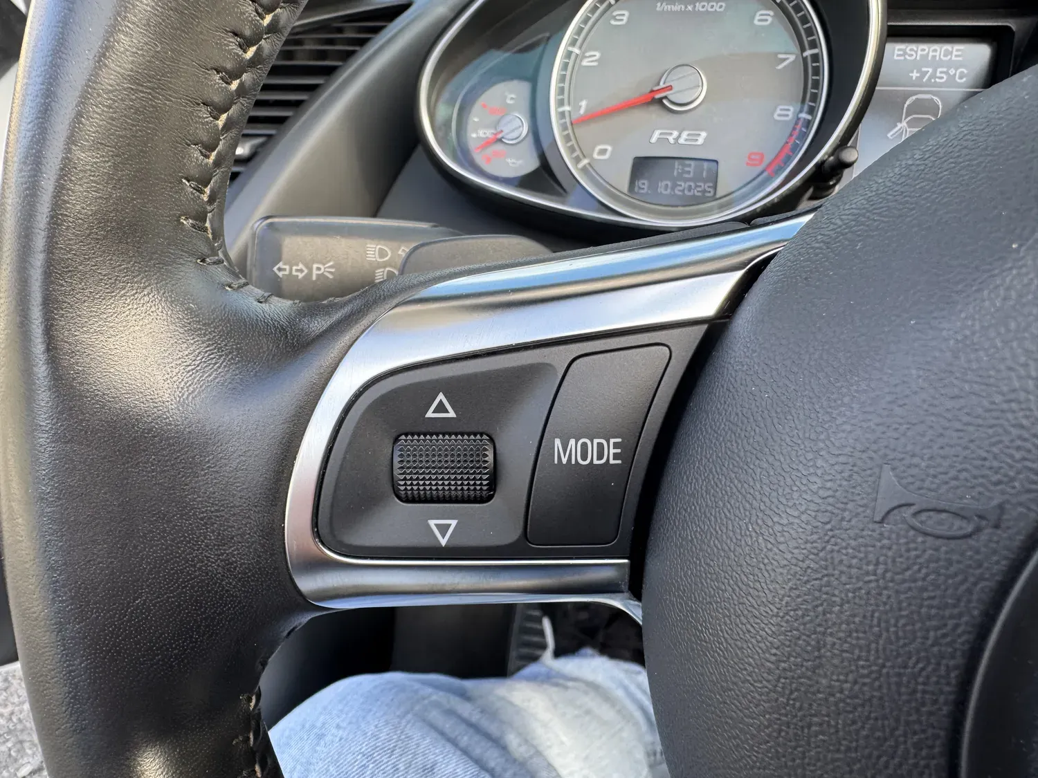 AUDI R8 SPYDER 4.2 V8 FSI 430 R TRONIC 6