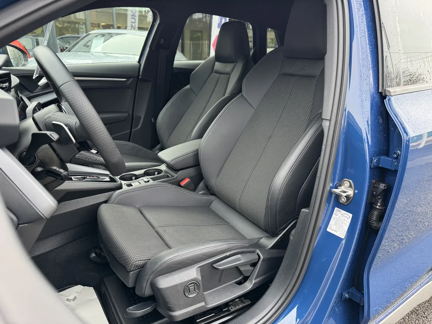 AUDI A3 IV (2) 1.5 30 TFSI MILD HYBRID 116 S LINE S TRONIC 7