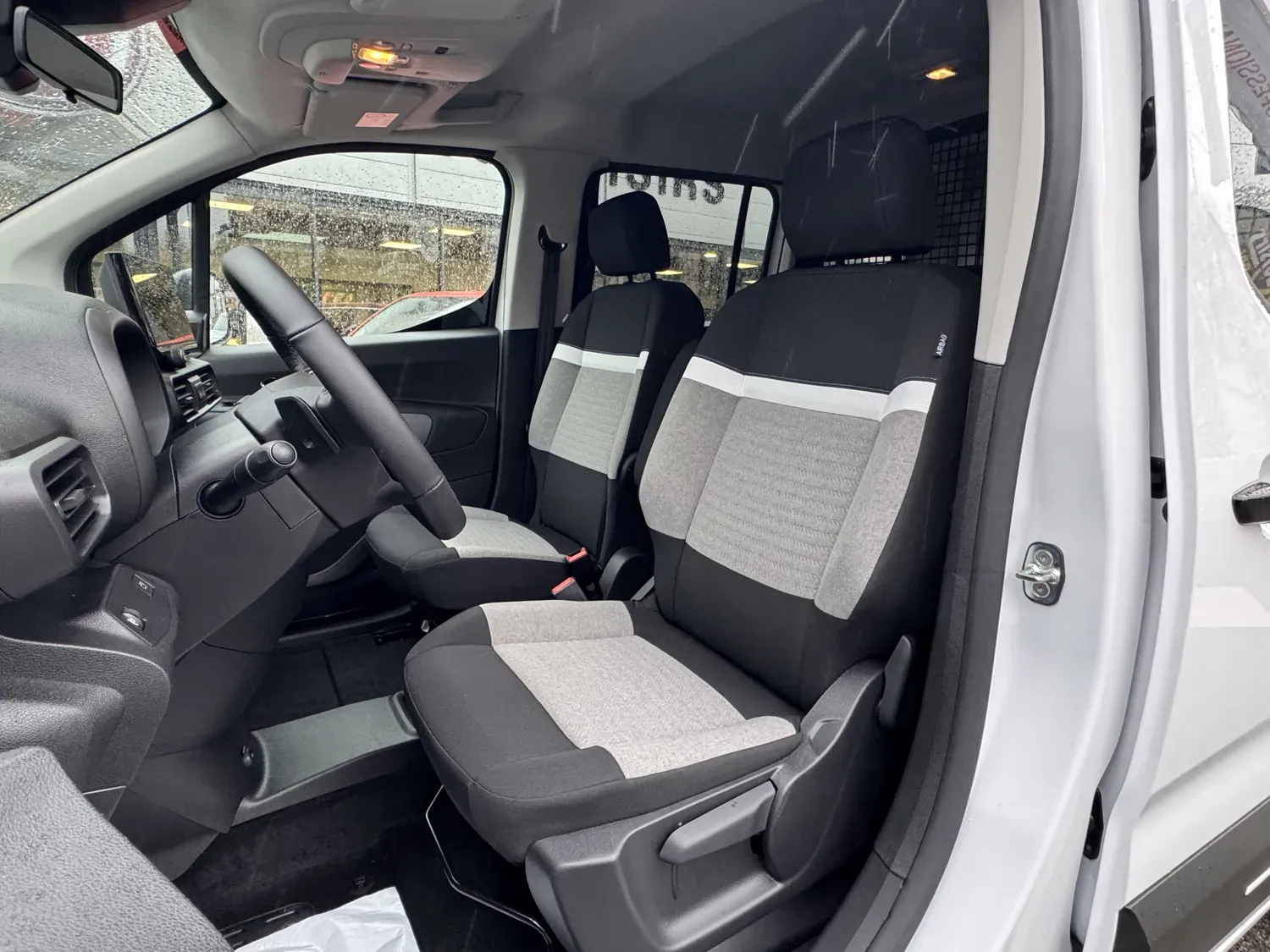 CITROEN BERLINGO TAILLE M BLUEHDI 130 MAX EAT8