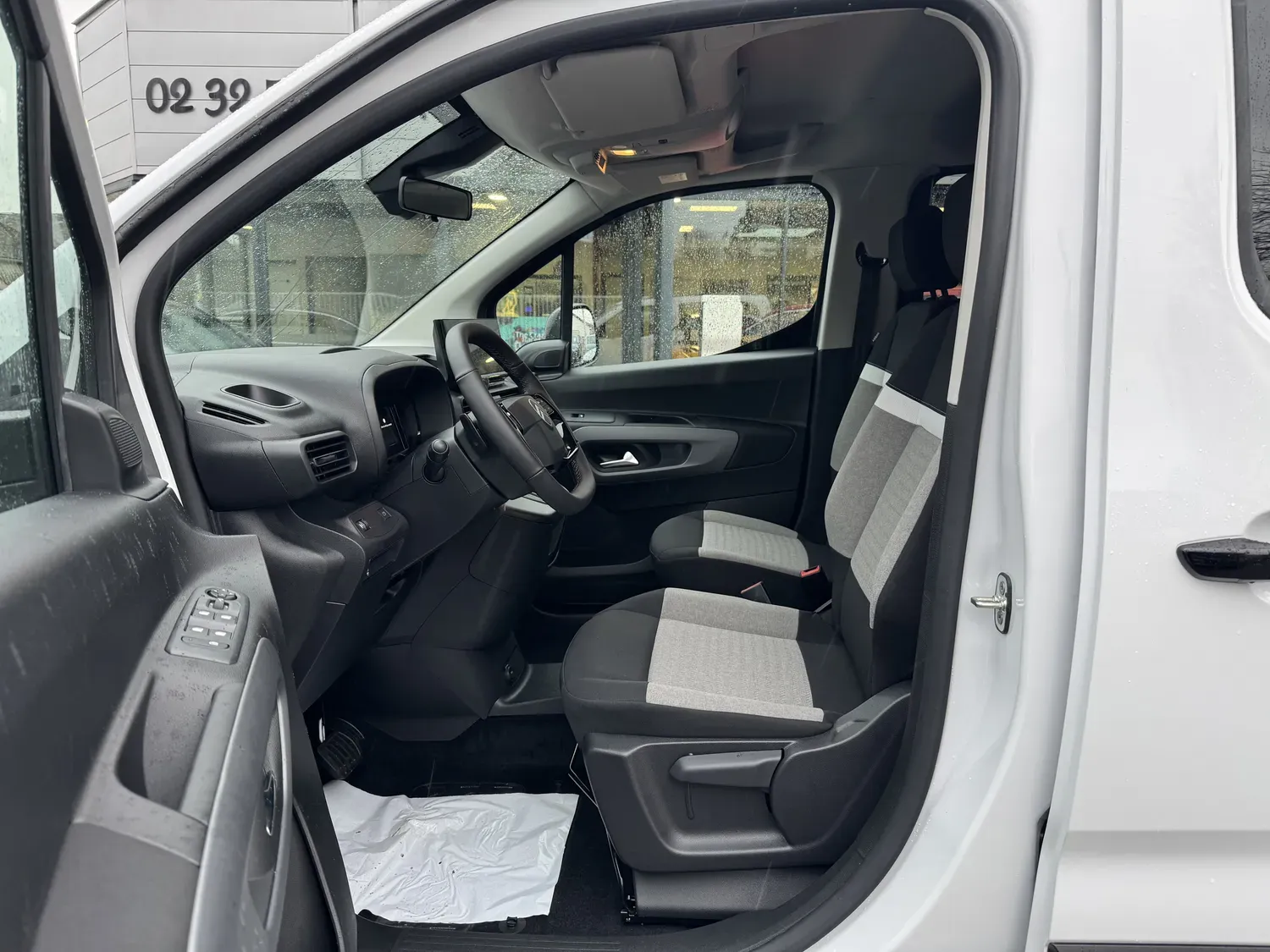 CITROEN BERLINGO TAILLE M BLUEHDI 130 MAX EAT8