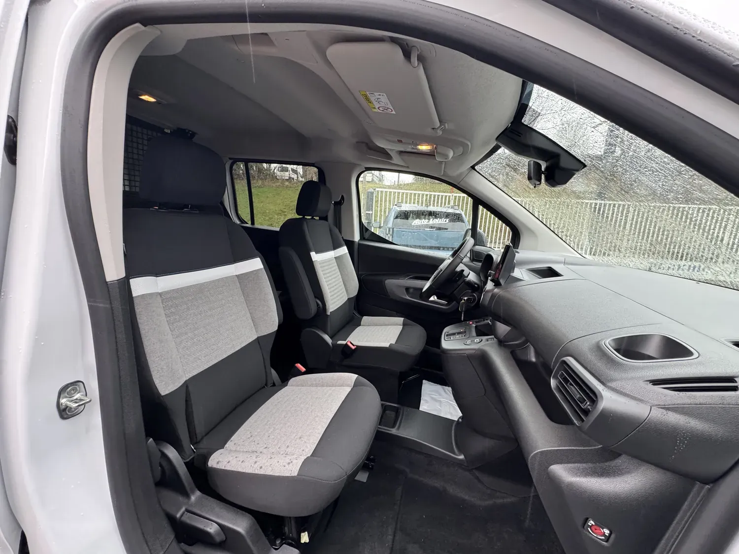 CITROEN BERLINGO TAILLE M BLUEHDI 130 MAX EAT8