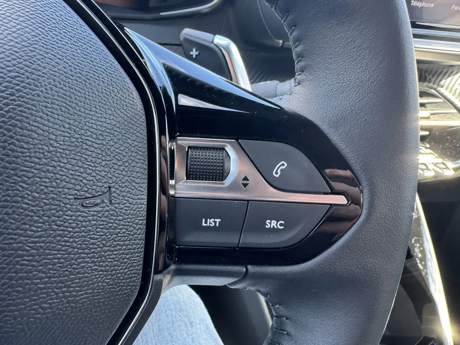 PEUGEOT 2008 1.2 130 ALLURE EAT8