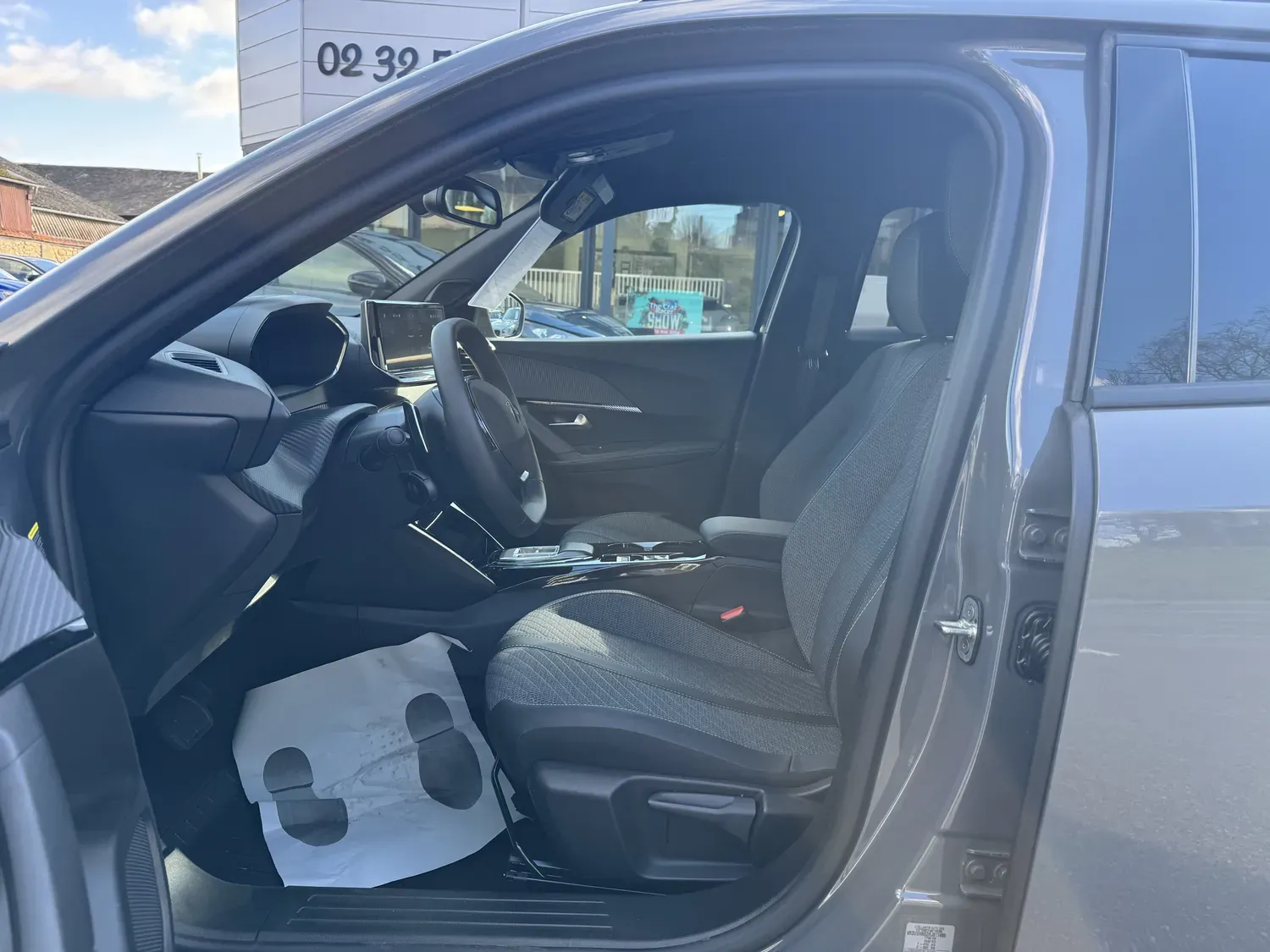 PEUGEOT 2008 1.2 130 ALLURE EAT8