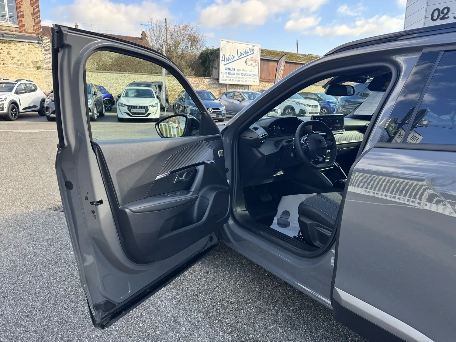 PEUGEOT 2008 1.2 130 ALLURE EAT8