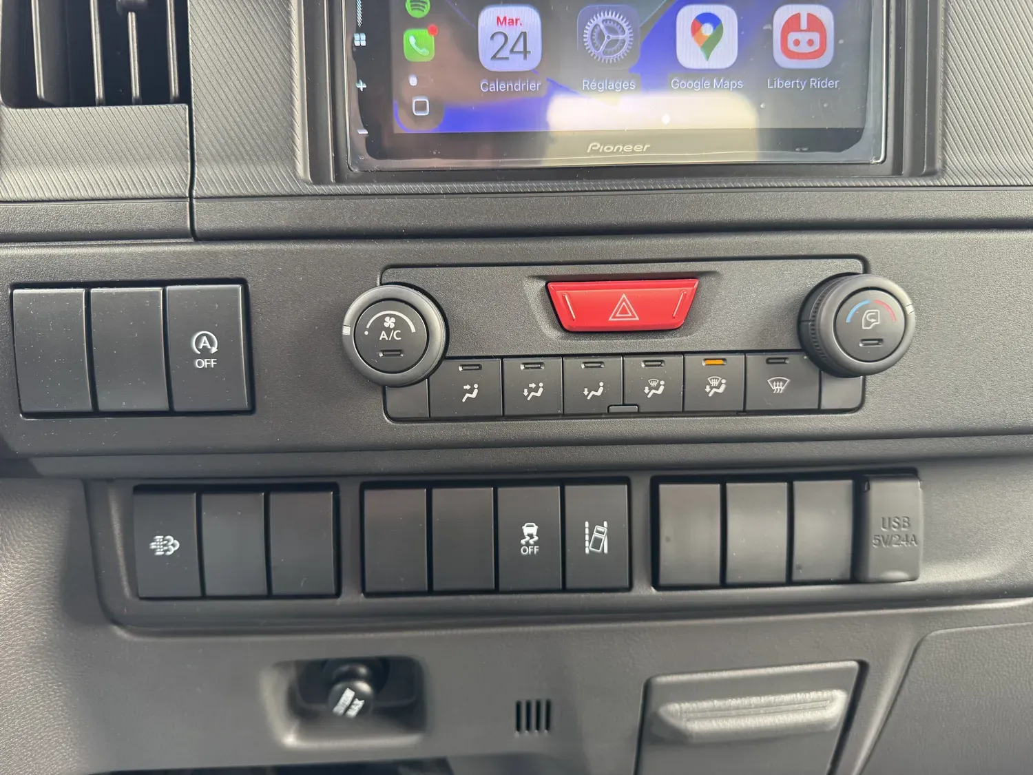 ISUZU M 21 1.9 D 120 3.5T HEAVY F BVA