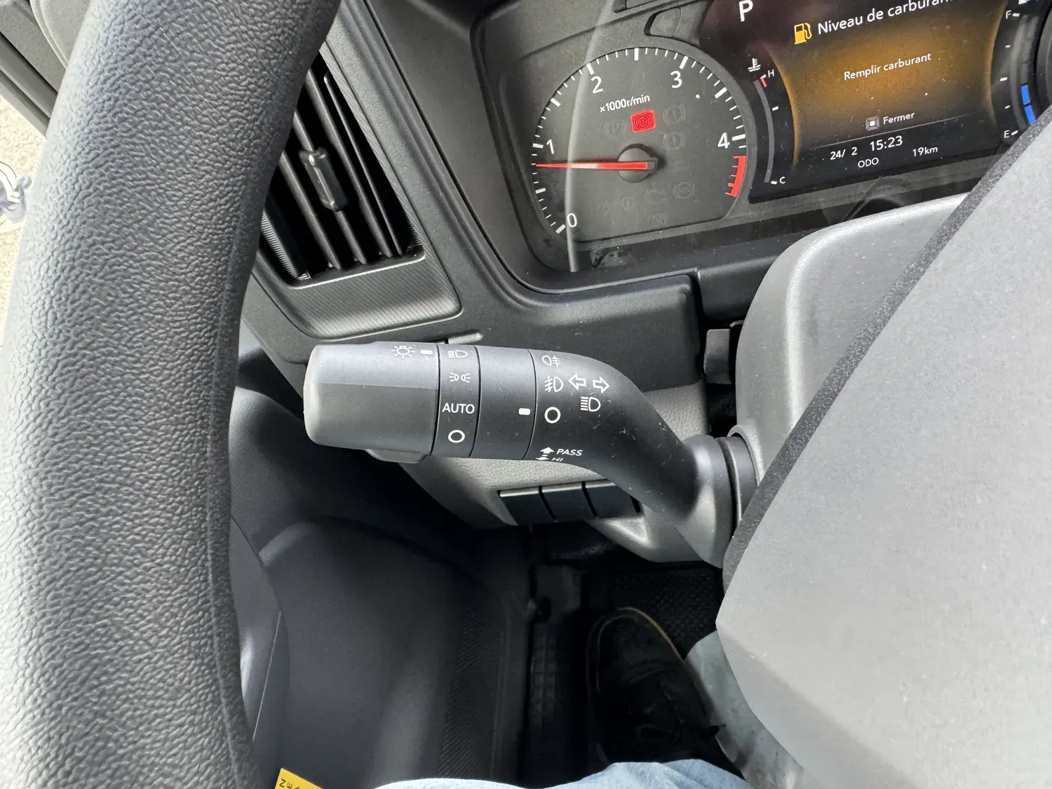 ISUZU M 21 1.9 D 120 3.5T HEAVY F BVA