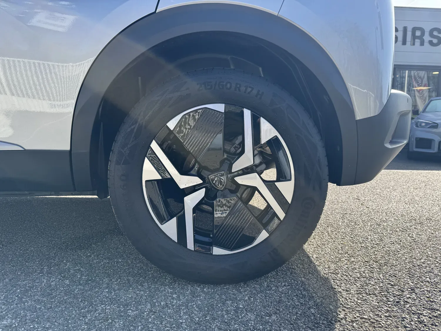 PEUGEOT 2008 II 1.2 HYBRID 136 GT E-DCS6