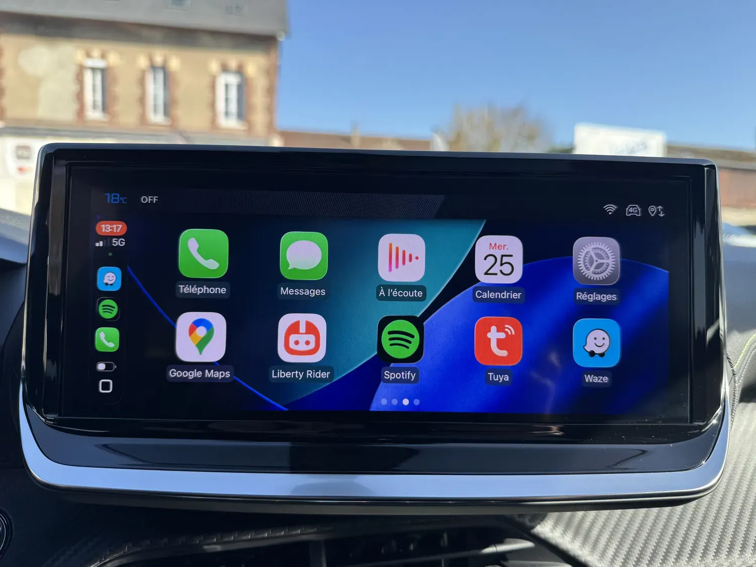 PEUGEOT 2008 II 1.2 HYBRID 136 GT E-DCS6