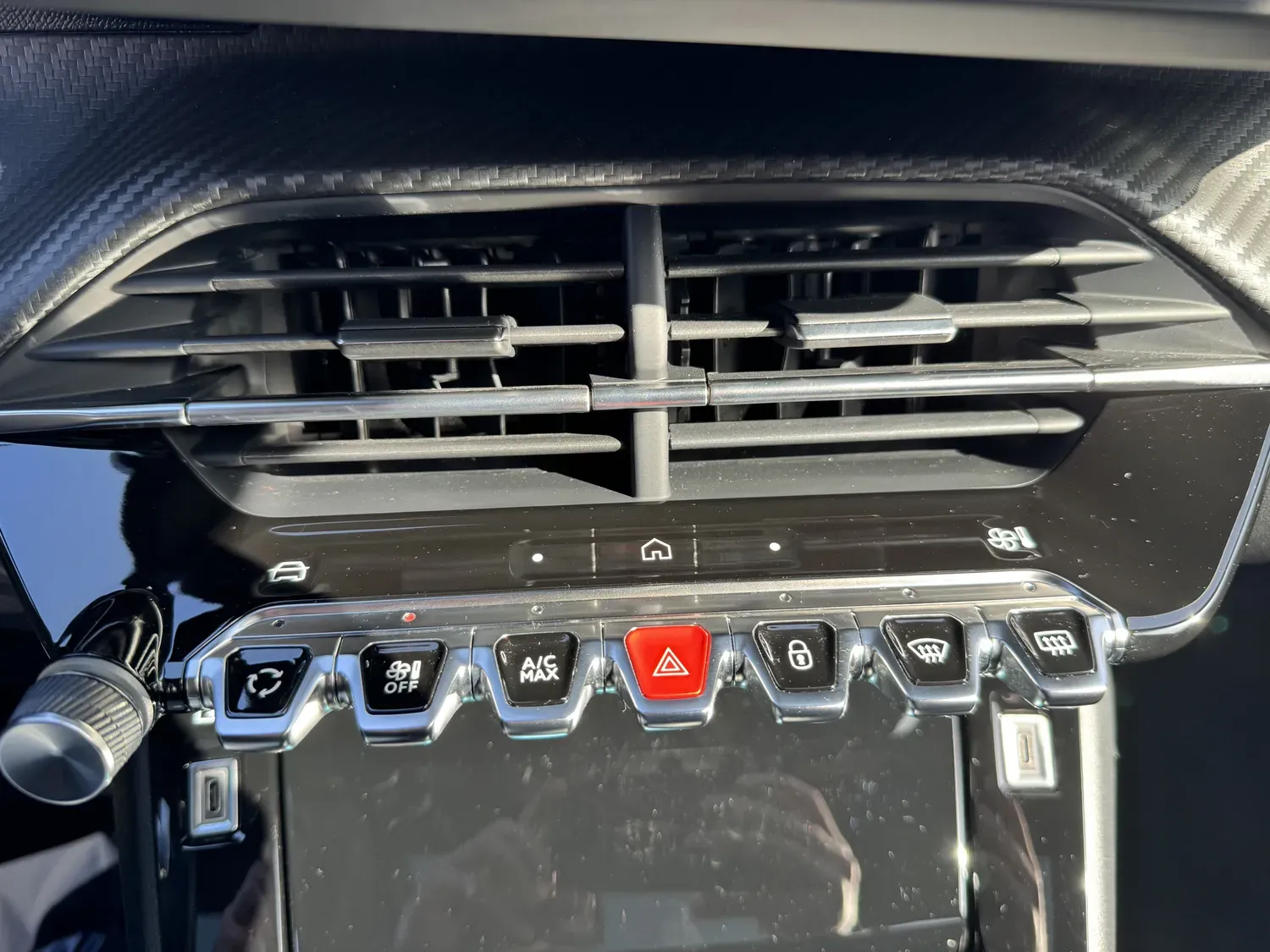 PEUGEOT 2008 II 1.2 HYBRID 136 GT E-DCS6