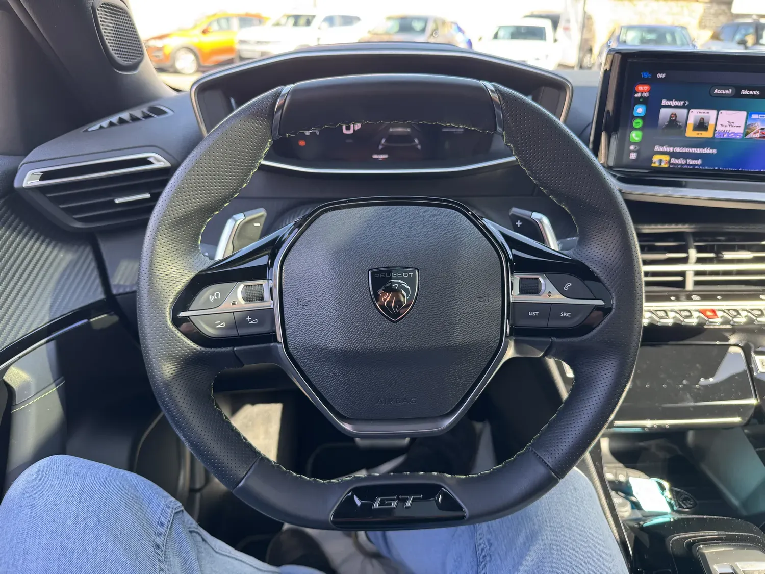 PEUGEOT 2008 II 1.2 HYBRID 136 GT E-DCS6