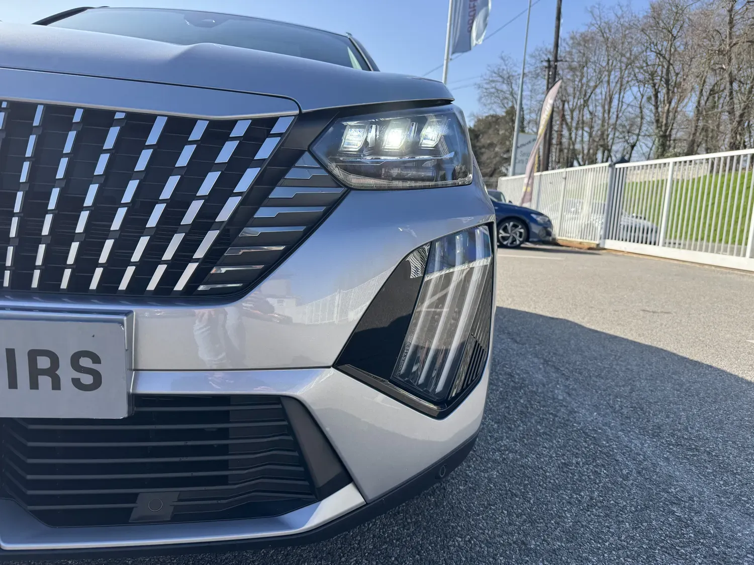 PEUGEOT 2008 II 1.2 HYBRID 136 GT E-DCS6