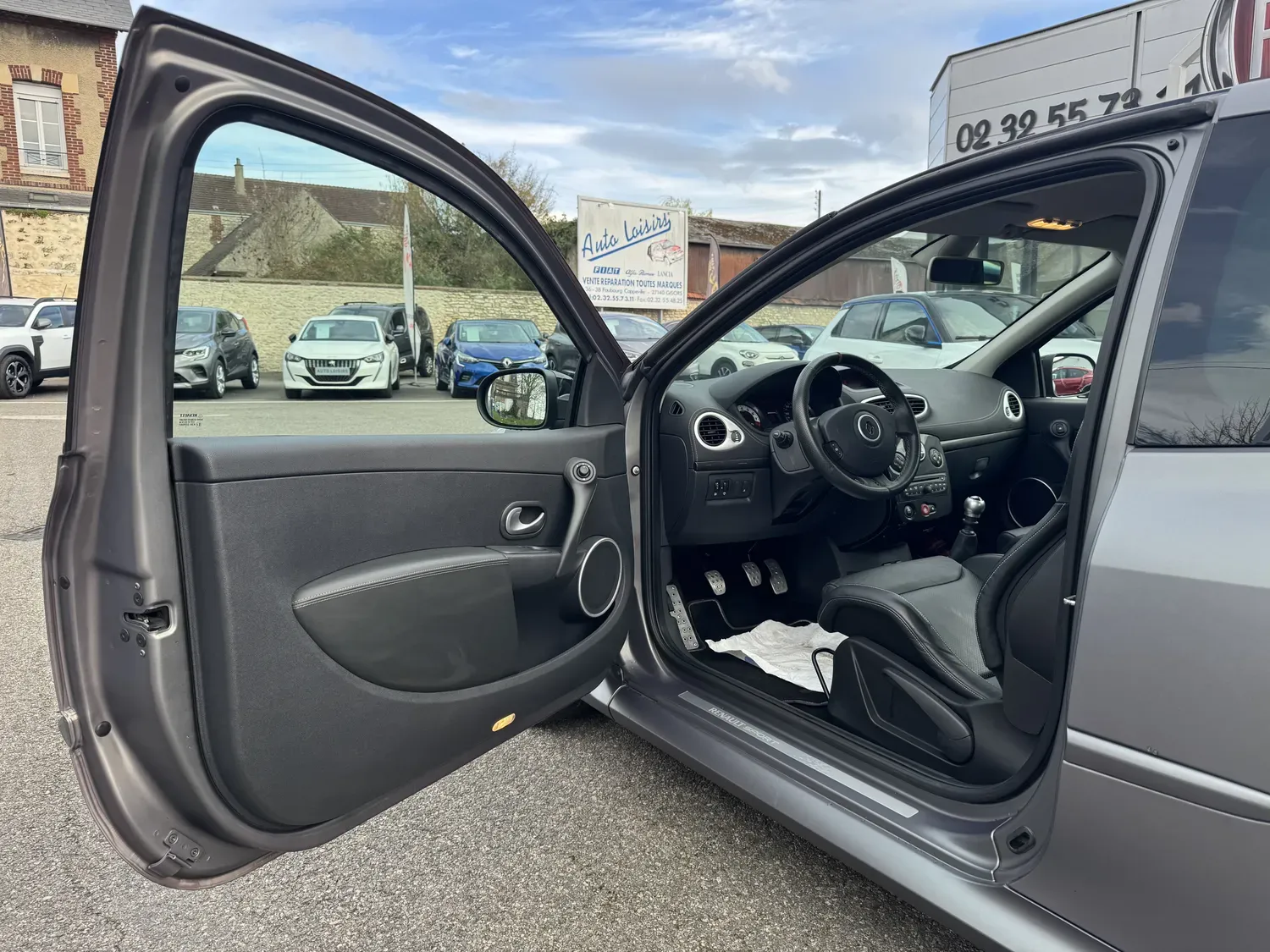 RENAULT CLIO III 2.0 16V 203 RS ANGE&DEMON