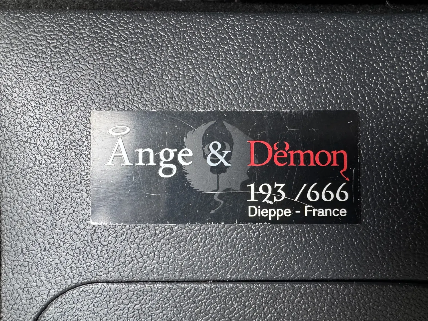 RENAULT CLIO III 2.0 16V 203 RS ANGE&DEMON