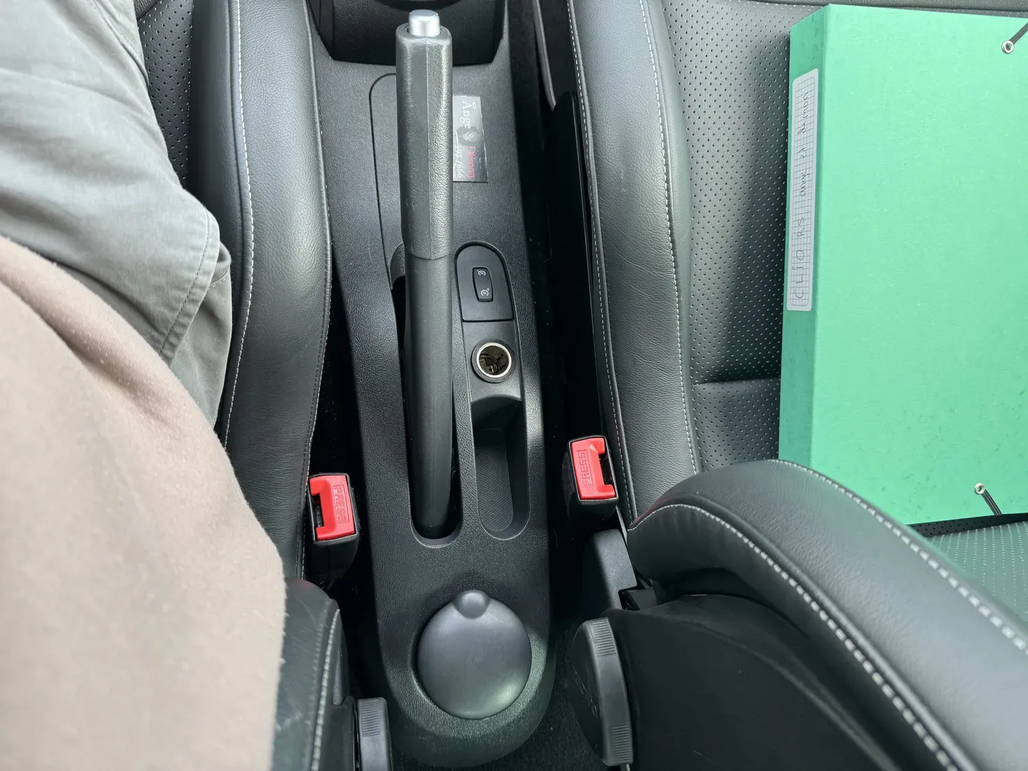 RENAULT CLIO III 2.0 16V 203 RS ANGE&DEMON