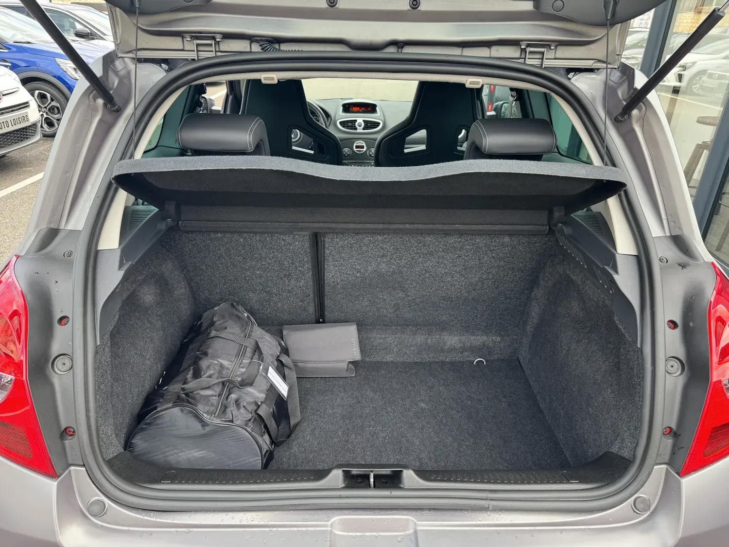 RENAULT CLIO III 2.0 16V 203 RS ANGE&DEMON