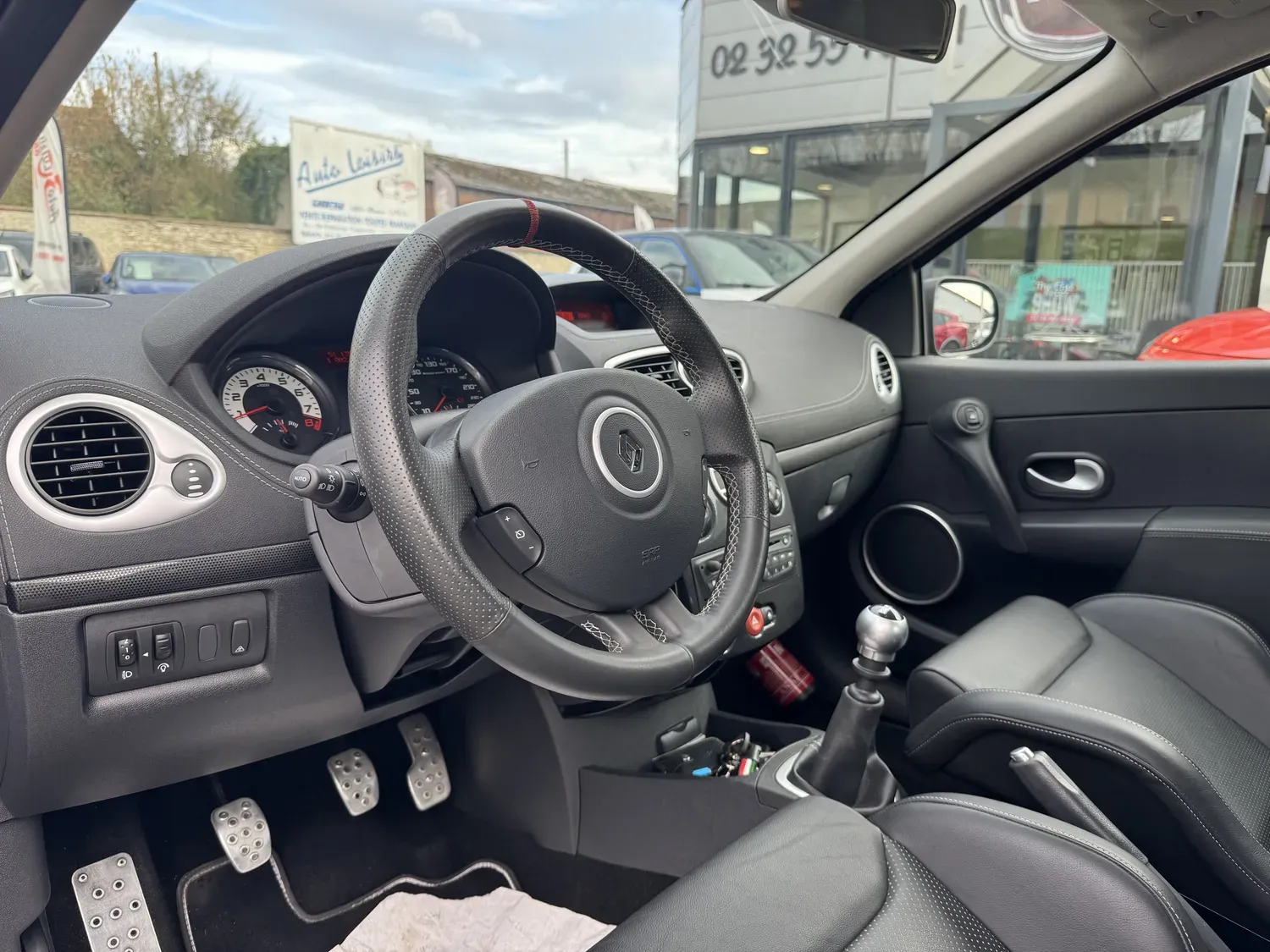 RENAULT CLIO III 2.0 16V 203 RS ANGE&DEMON