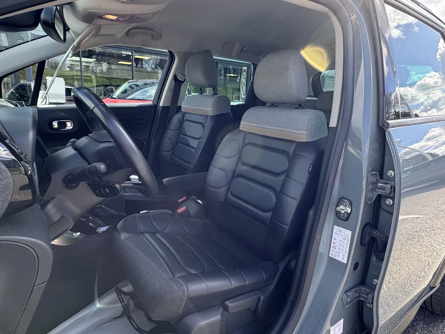 CITROEN C3 AIRCROSS 1.2 130 SHINE PACK EAT6