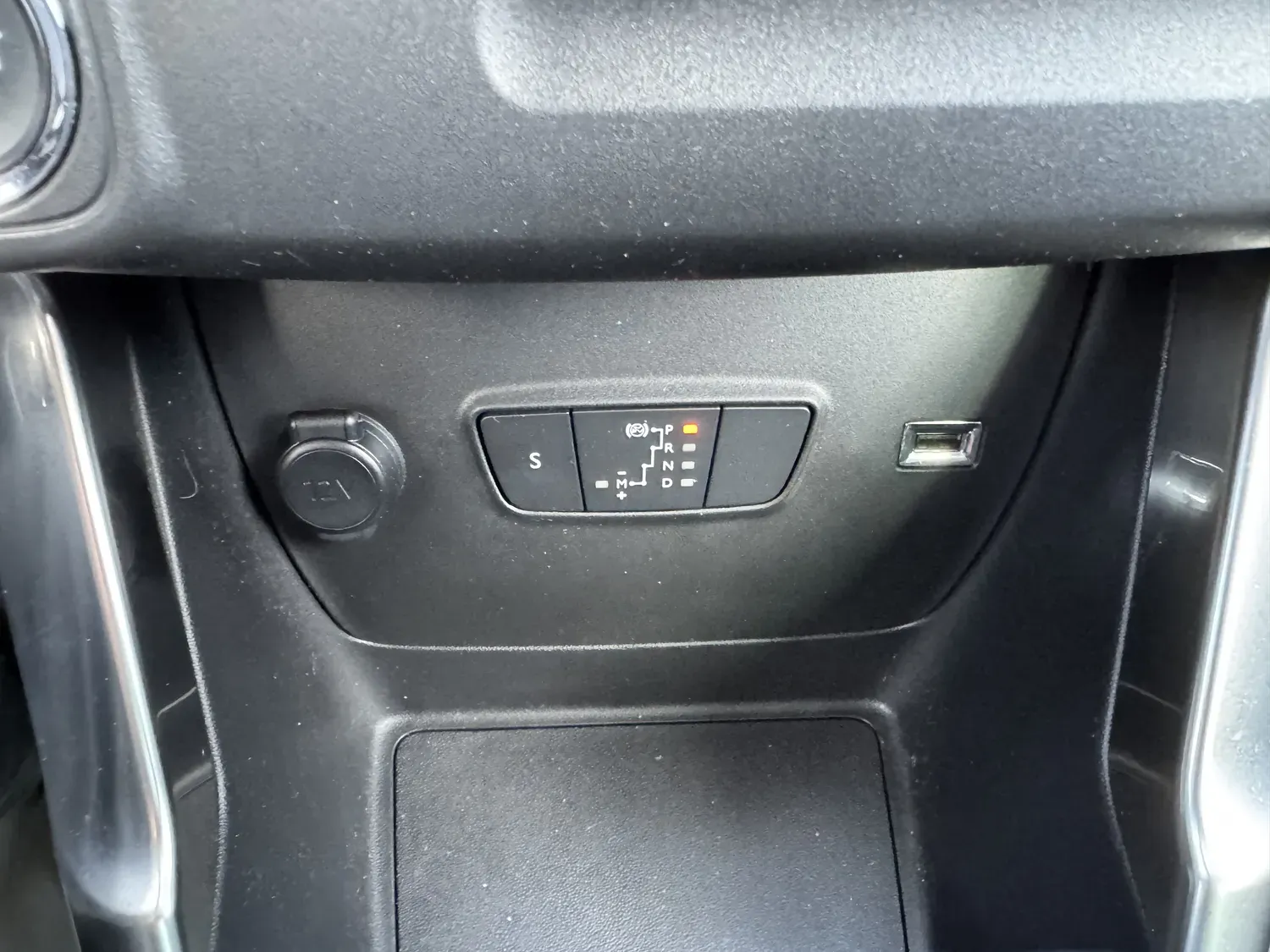 CITROEN C3 AIRCROSS 1.2 130 SHINE PACK EAT6