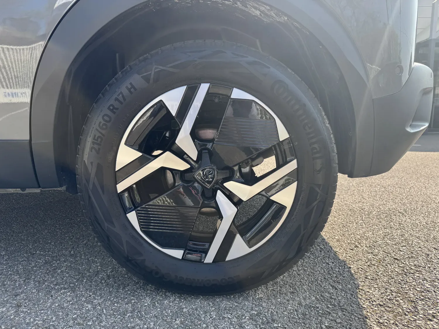 PEUGEOT 2008 1.2 HYBRID 145 ALLURE E-DCS