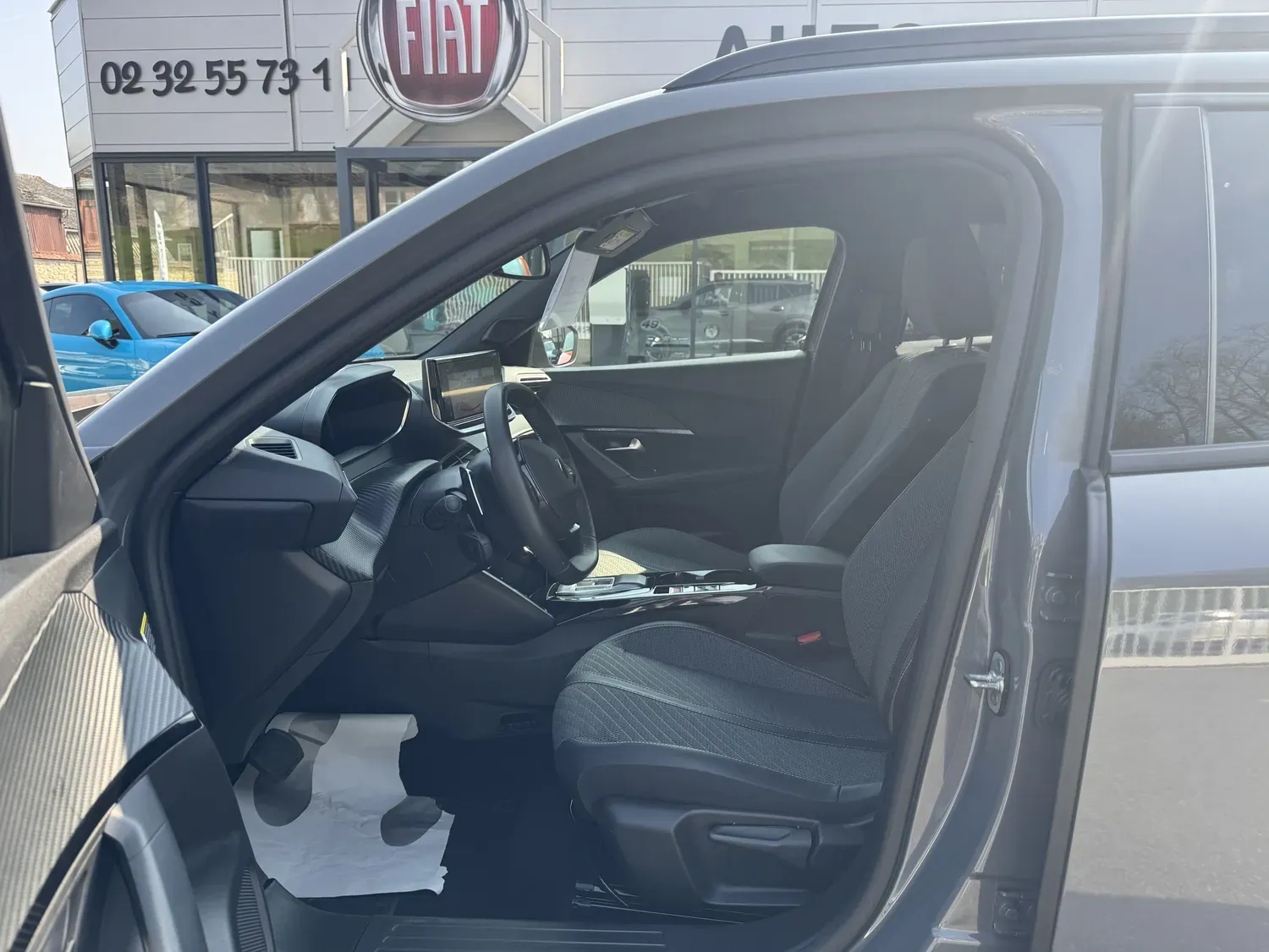 PEUGEOT 2008 1.2 HYBRID 145 ALLURE E-DCS