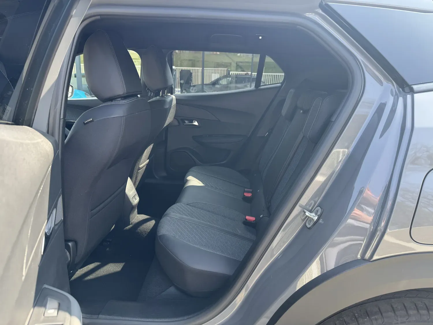 PEUGEOT 2008 1.2 HYBRID 145 ALLURE E-DCS