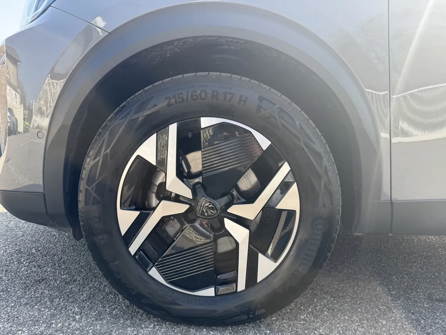 PEUGEOT 2008 1.2 HYBRID 145 ALLURE E-DCS