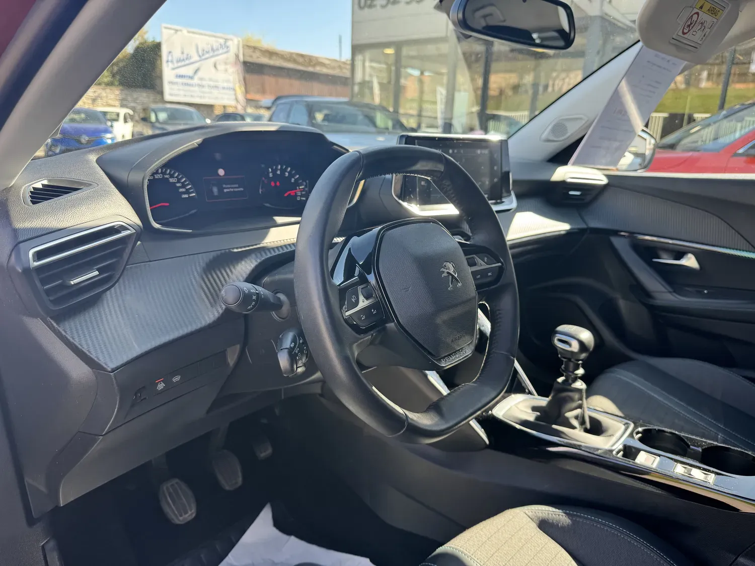 PEUGEOT 2008 1.2 100 ALLURE