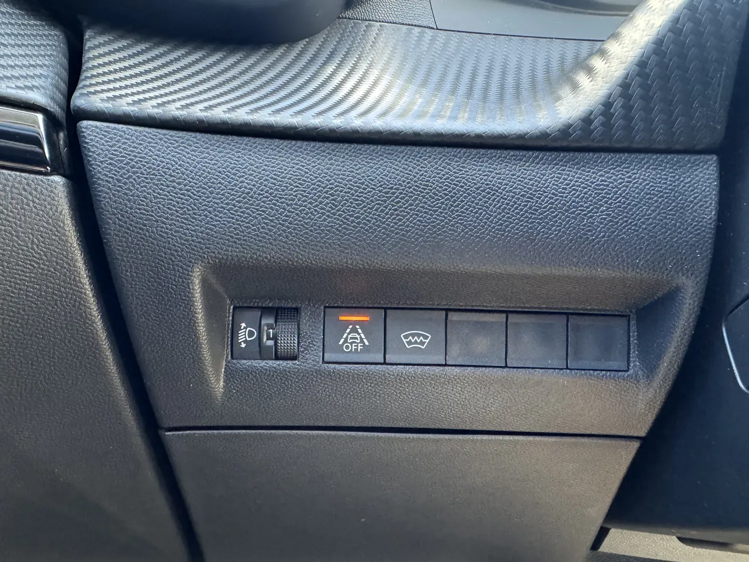 PEUGEOT 2008 1.2 100 ALLURE