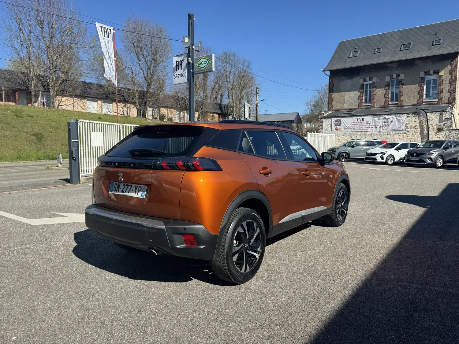 PEUGEOT 2008 1.2 100 ALLURE